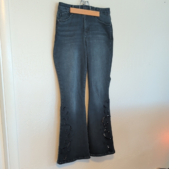 Absolution Out There Flare Die Cut High Rise Jeans - indigo sz 12 - Picture 3 of 7